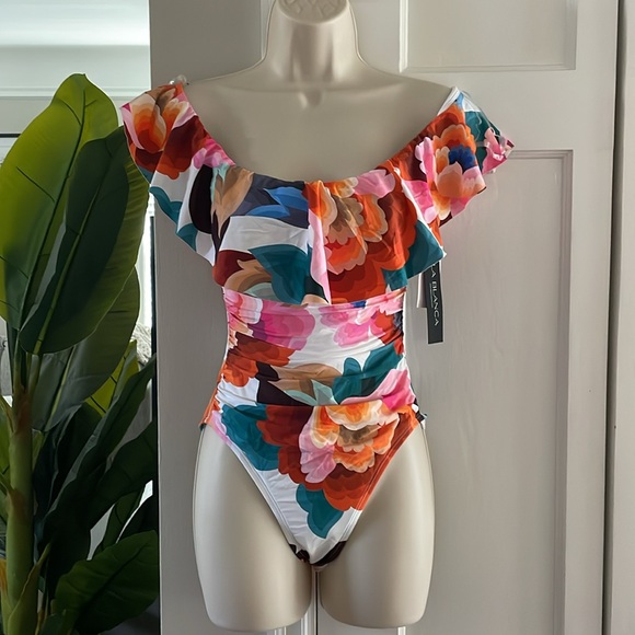 NWT La Blanca Floral Rhythm Off Shoulder Ruffle One Piece White - Picture 2 of 3